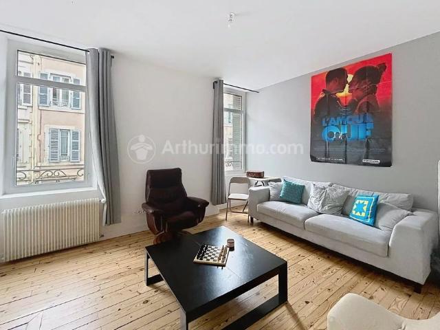 Location Appartement 4 pièces 82 m2 à Clermont Ferrand
