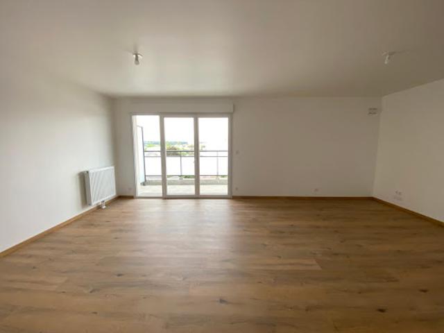 Location Appartement 4 pièces 82 m2 Laval