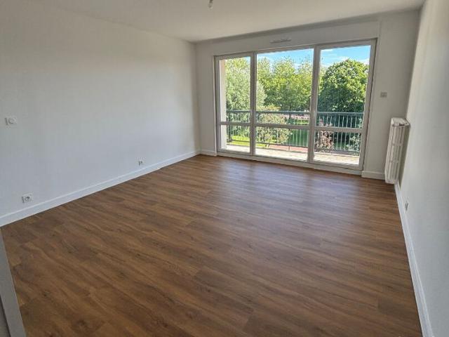 Location Appartement 4 pièces 82m²