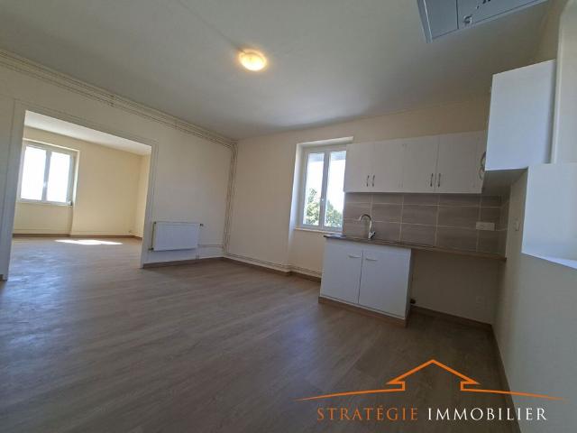 Location Appartement 4 pièces 82m²
