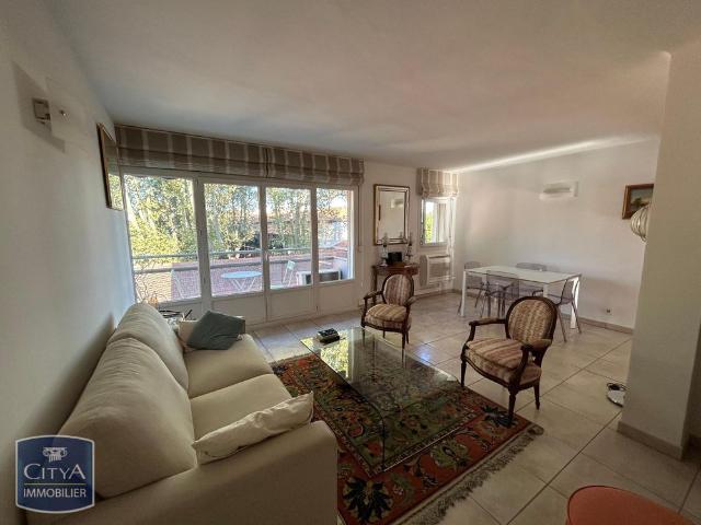 Location Appartement 4 pièces 82m² AVIGNON 84000