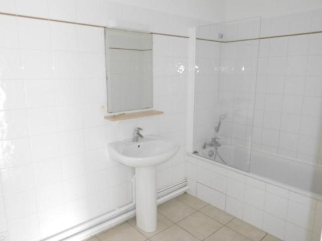 Location Appartement 4 pièces 82m² LA MOTTE SERVOLEX 73290