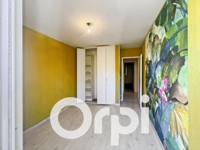Location Appartement 4 pièces 82m² MONTPELLIER 34070