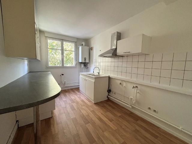 Location Appartement 4 pièces 82m² MALZEVILLE 54220