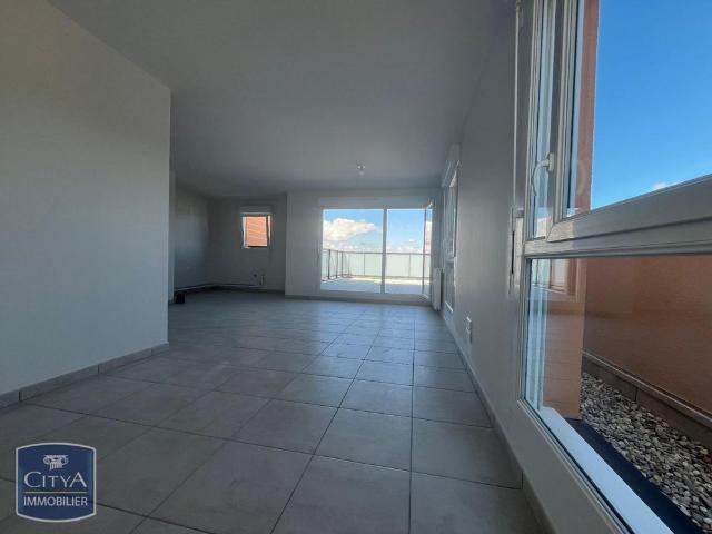Location Appartement 4 pièces 82m² MIONNAY 01390