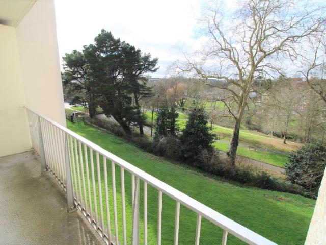 Location Appartement 4 pièces 82m² ST BRIEUC 22000