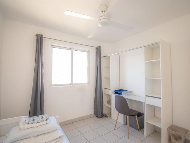 Location Appartement 4 pièces 82m² ST DENIS 97400