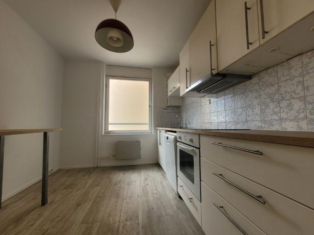 Location Appartement 4 pièces 82m² STRASBOURG 67000
