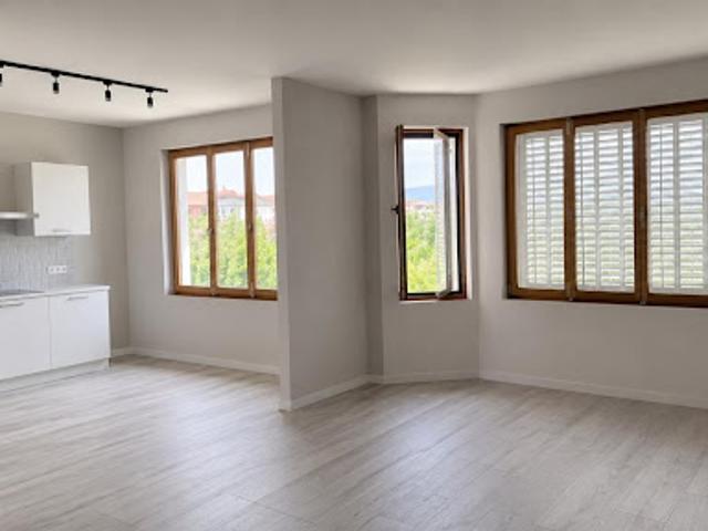 Location Appartement 4 pièces 87.42 m2 Annecy