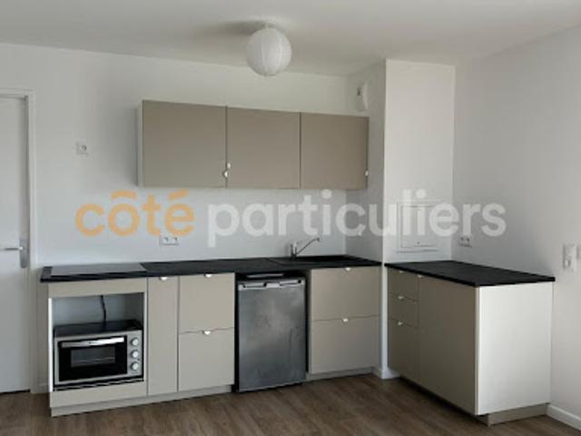 Location Appartement 4 pièces 87.4 m2 Évry Courcouronnes