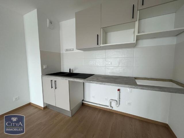 Location Appartement 4 pièces 87m² BORDEAUX 33800