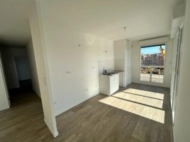 Location Appartement 4 pièces 84m²