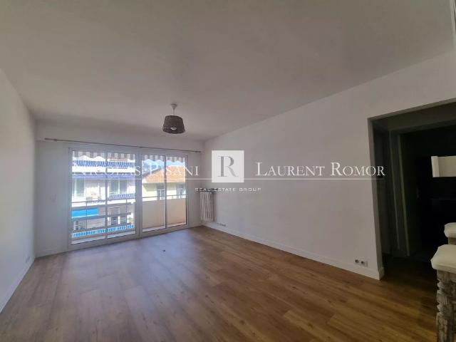 Location Appartement 4 pièces 84m² BEAULIEU SUR MER 06310