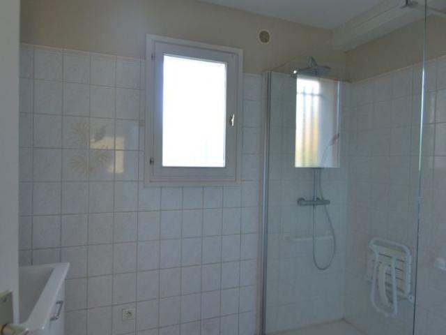 Location Appartement 4 pièces 84m² GANNAT 03800