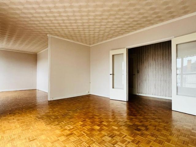 Location Appartement 4 pièces 84m² ORLEANS 45100