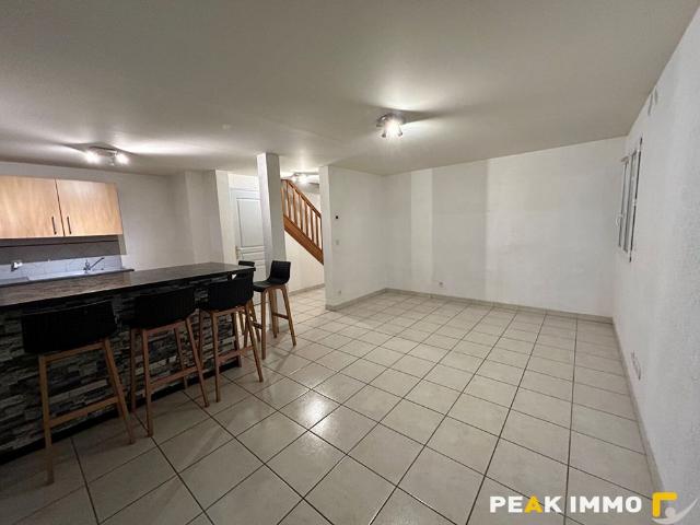Location Appartement 4 pièces 84m² ST JEOIRE 74490