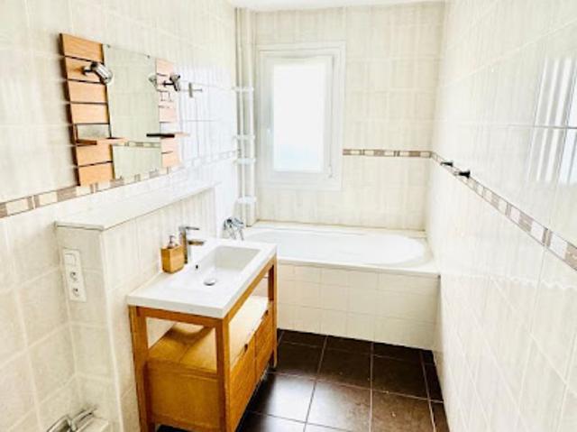 Location Appartement 4 pièces 85.31 m2 Livry Gargan