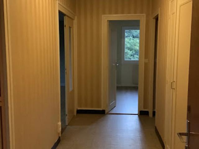 Location Appartement 4 pièces 85 m2 Aubusson