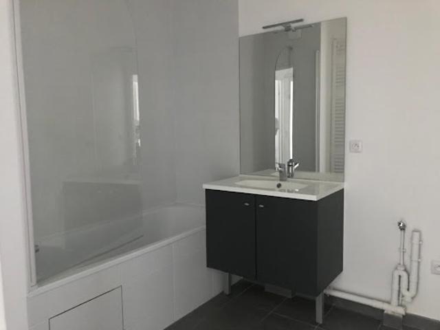 Location Appartement 4 pièces 85 m2 Clamart