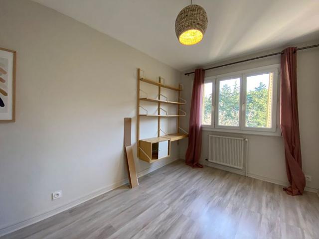 Location Appartement 4 pièces 85m²
