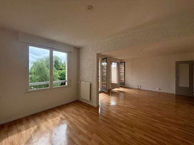 Location Appartement 4 pièces 85m²