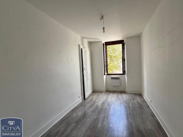 Location Appartement 4 pièces 85m² CHAMBERY 73000