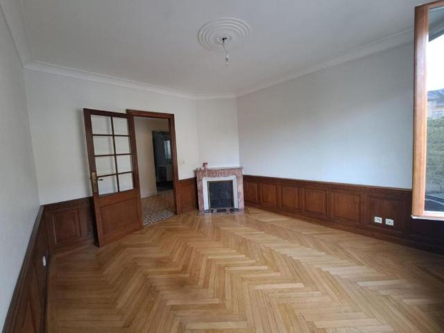 Location Appartement 4 pièces 85m² CHAMBERY 73000