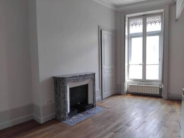 Location Appartement 4 pièces 85m² GRENOBLE 38000