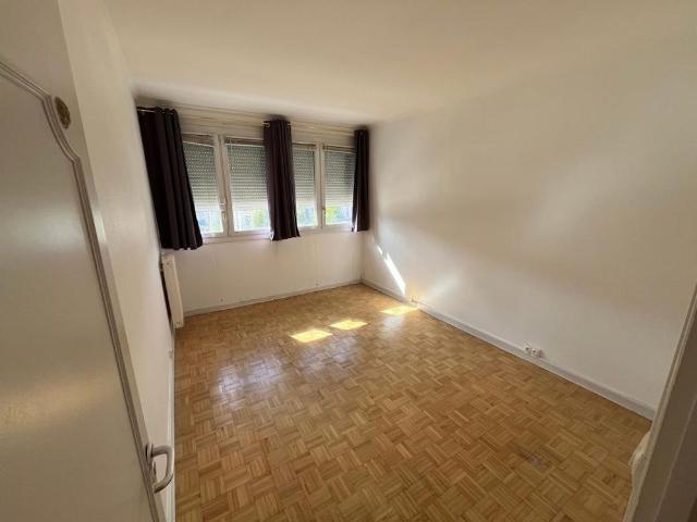 Location Appartement 4 pièces 85m² LA ROCHELLE 17000