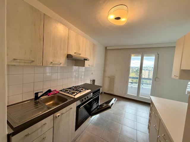 Location Appartement 4 pièces 86 m2 Charleville mezieres