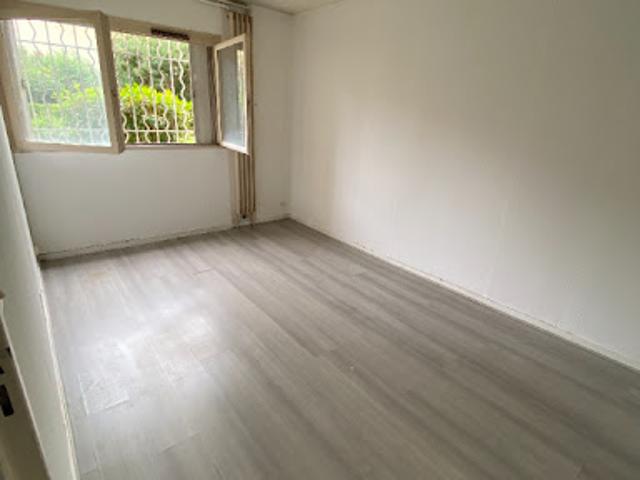 Location Appartement 4 pièces 86 m2 Plan de Cuques