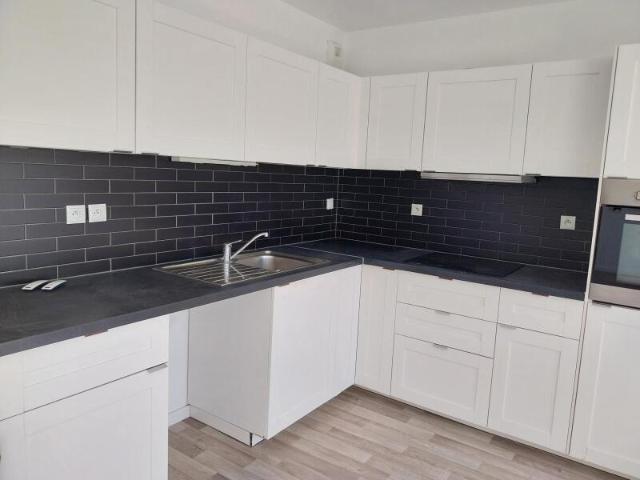 location appartement 4 pièces 86 m² orleans: t4 de 86.5 m² | 12884 durand montouché