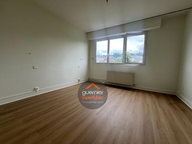 Location Appartement 4 pièces 86m²