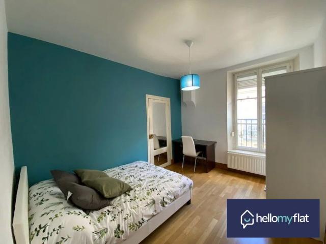 Location Appartement 4 pièces 86m² CHARLEVILLE MEZIERES 08000