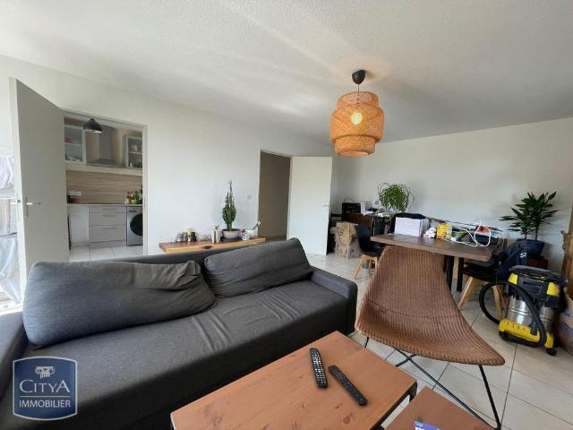 Location Appartement 4 pièces 86m² MONTFAVET 84140