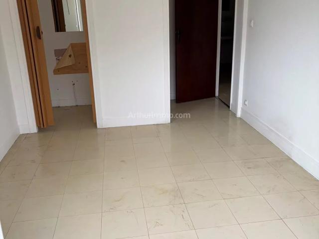 Louer appartement de 4 pièces 88 m² 820 € à Digne les Bains 04000: une annonce Arthurimmo.com