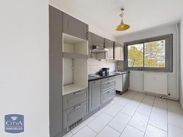 Location Appartement 4 pièces 88m² GRENOBLE 38000