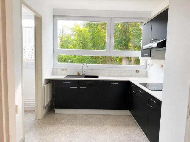 Location Appartement 4 pièces 88m² TOURCOING 59200