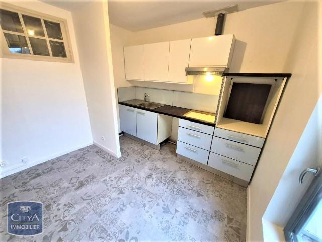 Location Appartement 4 pièces 89m² CHINON 37500
