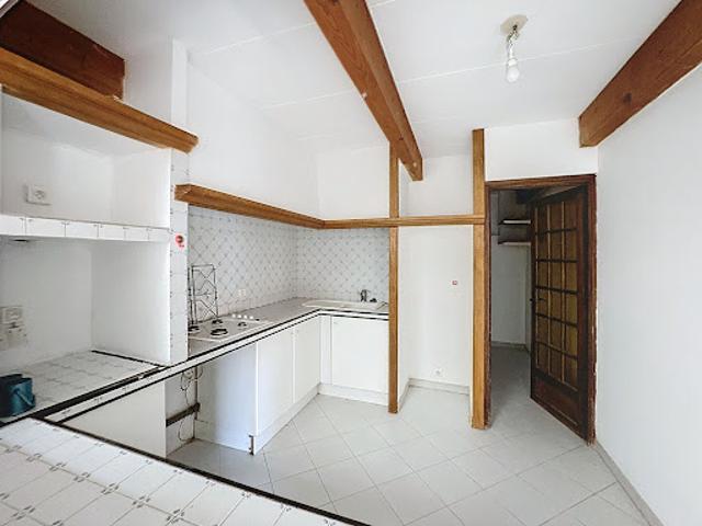 Location Appartement 4 pièces 93.03 m2 Saint Cannat