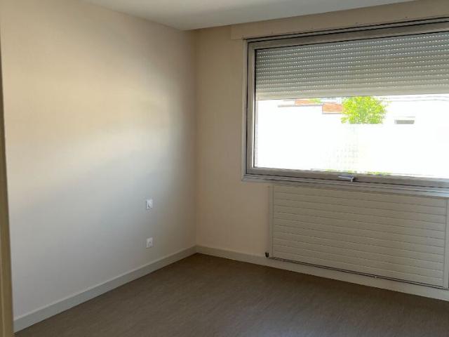 Location Appartement 4 pièces 93m²