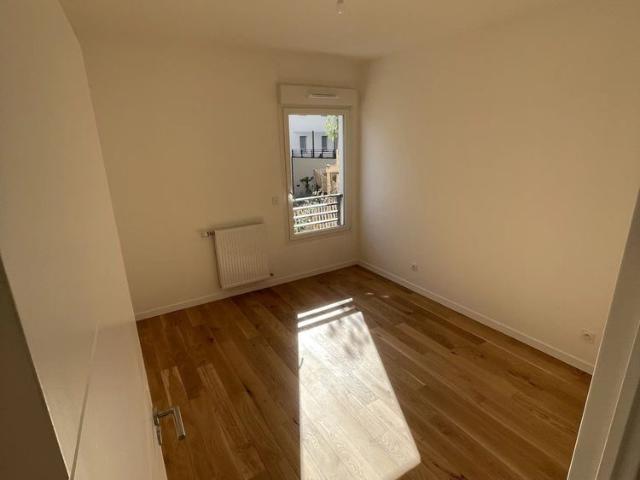Location Appartement 4 pièces 93m² CHAPONOST 69630