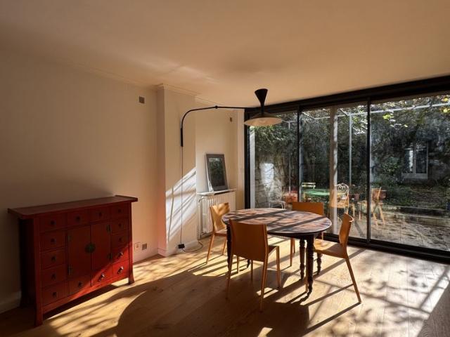 Location Appartement 4 pièces 93m² BORDEAUX 33000