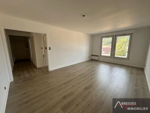 Location Appartement 4 pièces 93m² REMIREMONT 88200