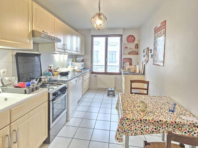 Location Appartement 4 pièces 93m² VOIRON 38500