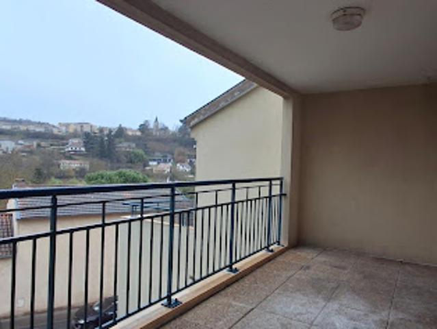 Location Appartement 4 pièces 90.15 m2 Francheville