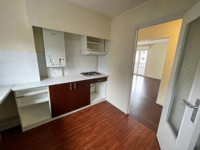 Location appartement 4 pièces, 90.20m², L'Isle Jourdain