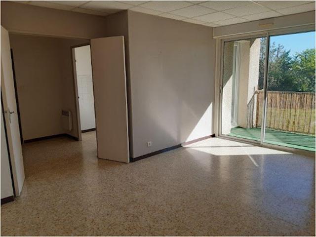 Location Appartement 4 pièces 90 m2 Vezenobres
