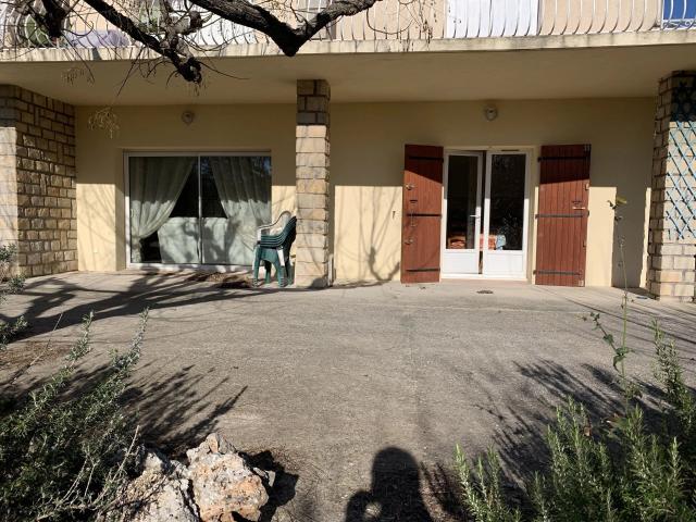 Location Appartement 4 pièces 90 m2 à Pourrières
