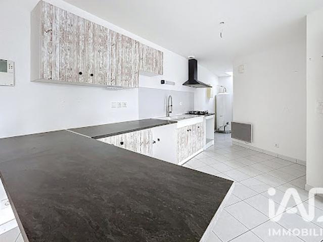Location Appartement 4 pièces 90 m2 Courçon